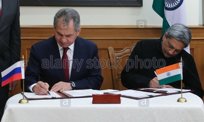 Ukraine gửi "giấy triệu tập" Bộ trưởng Quốc phòng Nga ảnh 1