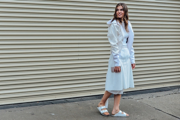 Phong cách luộm thuộm, hầm hố "đổ bộ" trên đường phố New York ảnh 11