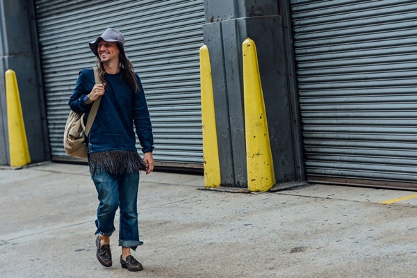 Phong cách luộm thuộm, hầm hố "đổ bộ" trên đường phố New York ảnh 2