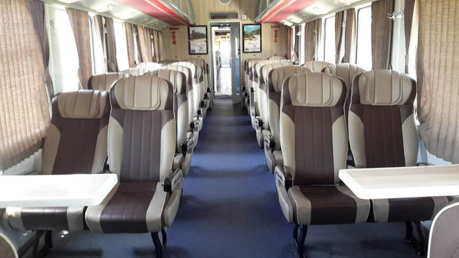Chạy thêm hai đoàn tàu khách chất lượng cao tuyến Sài Gòn-Nha Trang ảnh 2