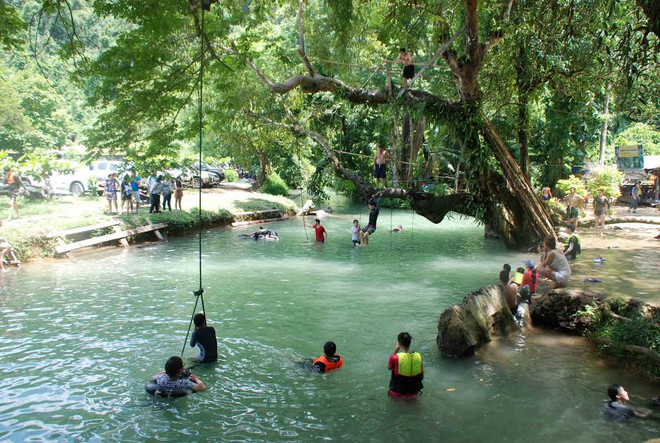 Vang Vieng - Mô hình du lịch sinh thái ấn tượng, thành công ở Lào ảnh 1
