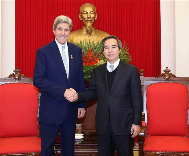 Trưởng ban Kinh tế Trung ương tiếp cựu Ngoại trưởng Hoa Kỳ John Kerry ảnh 1