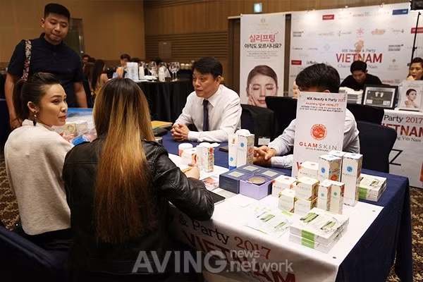 Glamskin: Sắc màu rực rỡ và hương vị ngọt ngào của trái cây nhiệt đới ảnh 2