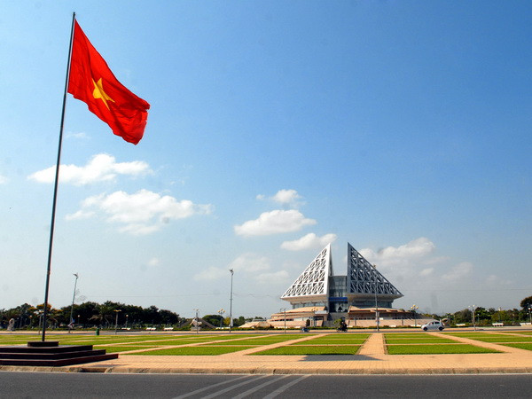 Míttinh trọng thể kỷ niệm 40 năm Ngày giải phóng Ninh Thuận ảnh 1