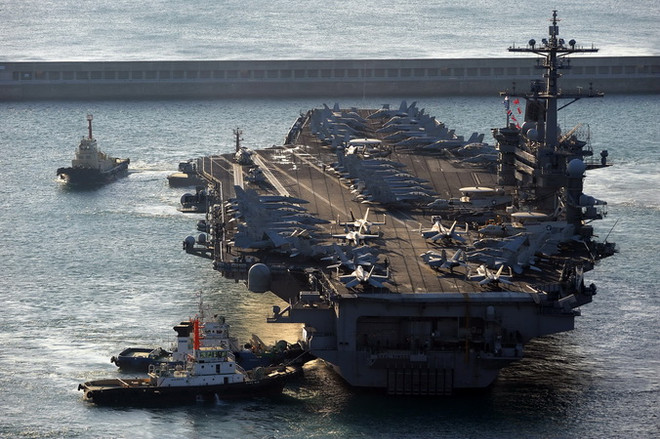 Thiếu tướng Hải quân Mỹ tuyên bố tiếp tục tuần tra ở Biển Đông ảnh 1