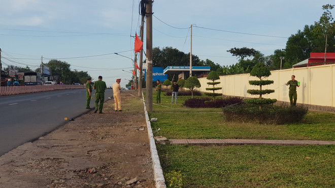 Điều tra vụ dùng súng hỗn chiến trên phố khiến 1 người nguy kịch ảnh 1