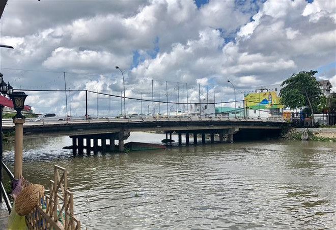 Hải Phòng tạm ngừng hoạt động luồng hàng hải đoạn cầu Hoàng Văn Thụ ảnh 1