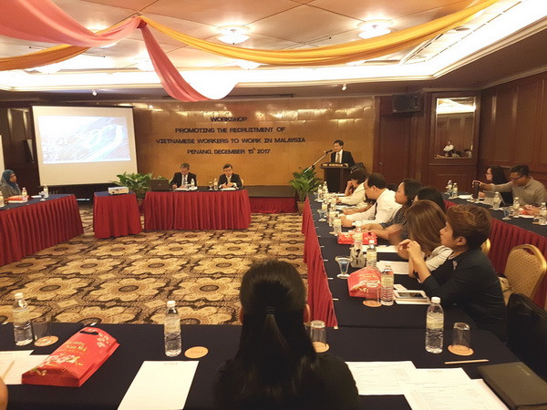 Giải pháp nào giúp tăng lao động Việt Nam sang Malaysia? ảnh 1