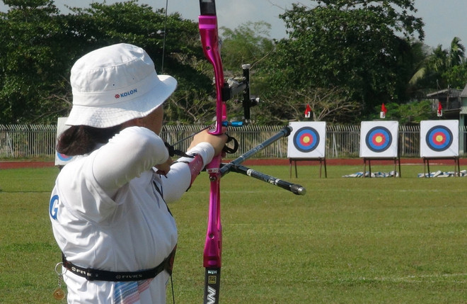 93 cung thủ xuất sắc tranh tài ở Cúp bắn cung quốc gia 2015 ảnh 1