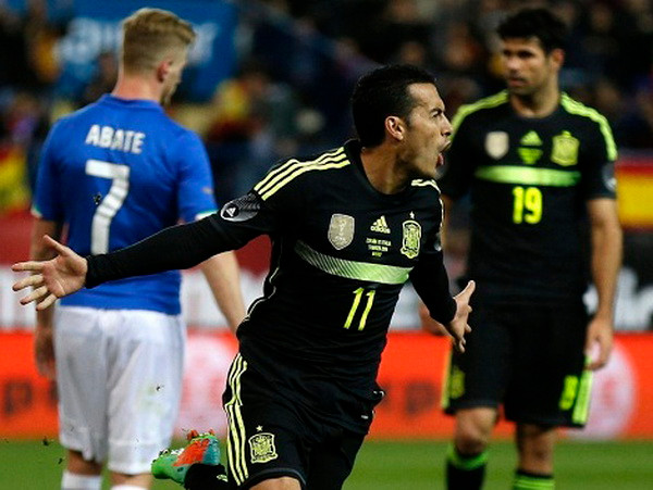 Ảnh loạt trận giao hữu: Messi bất lực, Benzema thăng hoa ảnh 2