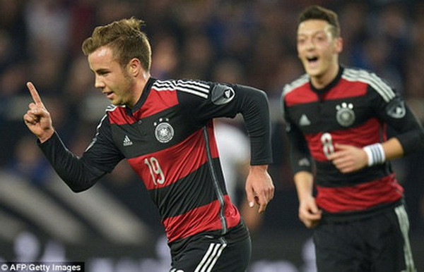 Ảnh loạt trận giao hữu: Messi bất lực, Benzema thăng hoa ảnh 6