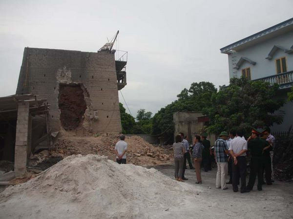 Hải Dương: Tai nạn sập lò vôi khiến 5 người tử vong tại chỗ ảnh 1