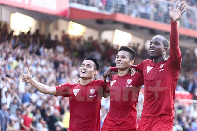 Lội ngược dòng ngoạn mục, Hải Phòng vẫn giữ vị trí đầu bảng ảnh 1