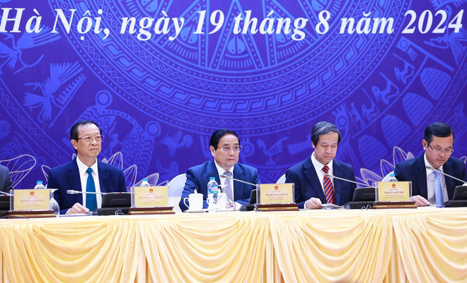 Thủ tướng Phạm Minh Chính dự Hội nghị Tổng kết năm học 2023-2024 và triển khai nhiệm vụ năm 2024-2025. (Ảnh: Dương Giang/TTXVN) TTXVN_1908Thutuong5.jpg