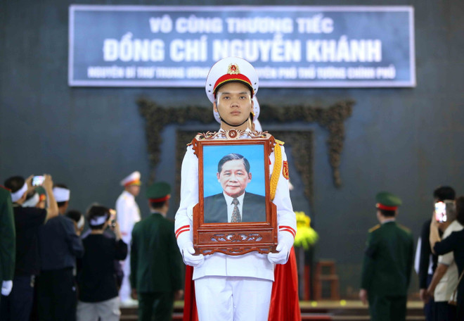 Tổ chức trọng thể Lễ tang nguyên Phó Thủ tướng Nguyễn Khánh ảnh 3