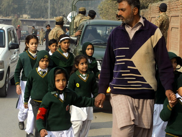 Quốc tế lên án mạnh mẽ vụ tấn công trường học ở Pakistan ảnh 1