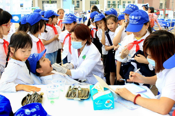 Khởi động dự án chăm sóc sức khỏe răng miệng cộng đồng ảnh 1