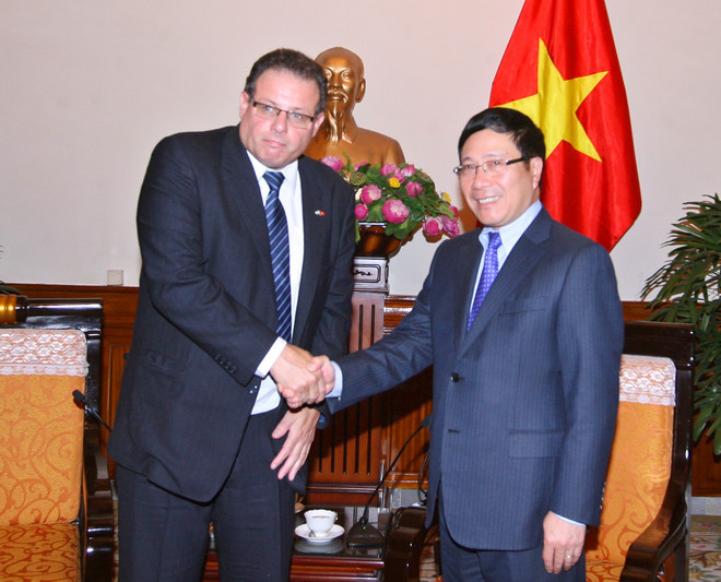 Phó Thủ tướng, Bộ trưởng Ngoại giao tiếp Chủ tịch Hạ viện Uruguay ảnh 1