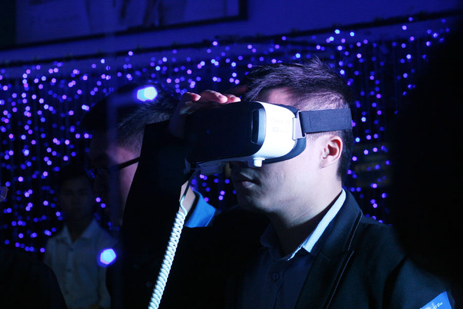 Hàng nghìn người đặt mua Galaxy S7, S7 Edge tại Thegioididong ảnh 4