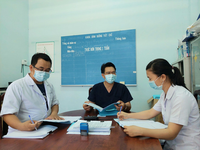 Người bác sỹ trẻ với tâm thế truyền lửa chiến thắng đại dịch COVID-19 ảnh 1