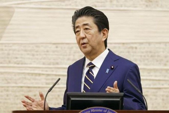 Thủ tướng Nhật Bản Abe Shinzo tại cuộc họp báo ở Tokyo. (Ảnh: Kyodo/TTXVN) Thủ tướng Nhật Bản nêu điều kiện tổ chức Olympic Tokyo vào 2021 ảnh 1