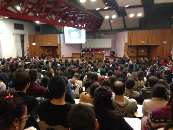 Tăng cường trao đổi văn hóa, quảng bá du lịch Việt Nam tại Uruguay ảnh 1