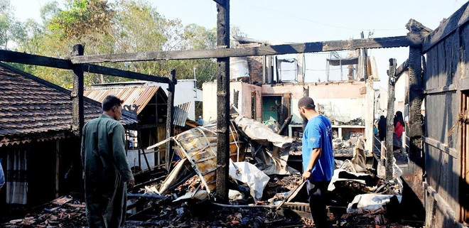 An Giang: Hỏa hoạn gây thiệt hại 9 căn nhà ở xóm Chăm La Ma ảnh 1