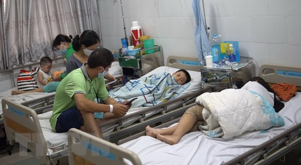 TP.HCM: 98 học sinh có biểu hiện nghi ngộ độc thực phẩm ảnh 1