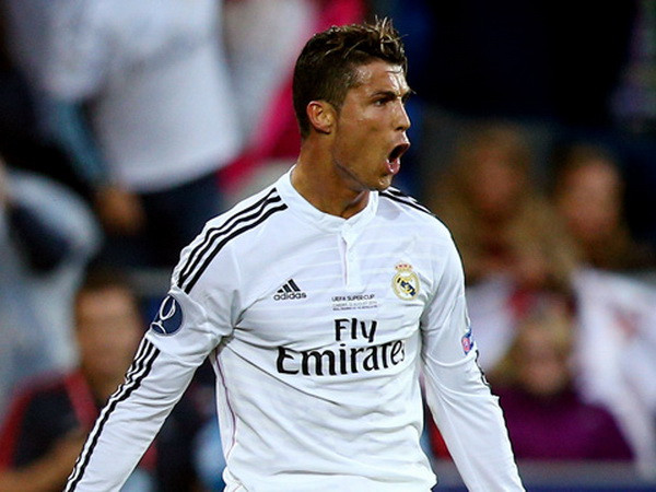 Cristiano Ronaldo từ chối nhận Chiếc giày Vàng cùng Luis Suarez ảnh 1