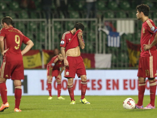 Kết quả: Tây Ban Nha thua sốc Slovakia, "Tam sư" đại thắng ảnh 1