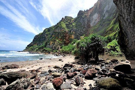 Danh sách những hòn đảo đáng kinh ngạc nhất trên thế giới ảnh 1