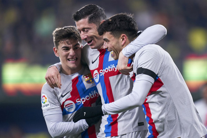 Barcelona nối dài mạch thắng, bỏ xa Real Madrid đến 11 điểm ảnh 1