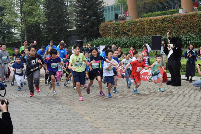 Hơn 800 người chạy để ủng hộ chấm dứt nạn nuôi nhốt gấu tại Việt Nam ảnh 2