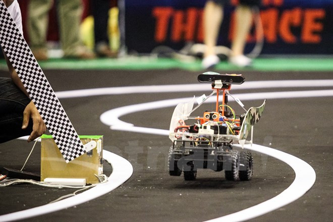 Cuộc thi lập trình xe tự hành FPT có tổng giá trị giải hơn 4 tỷ đồng ảnh 1