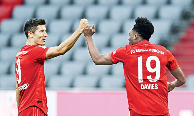 Bayern cận kề ngôi vương: Hansi đang đi con đường cho riêng mình ảnh 1