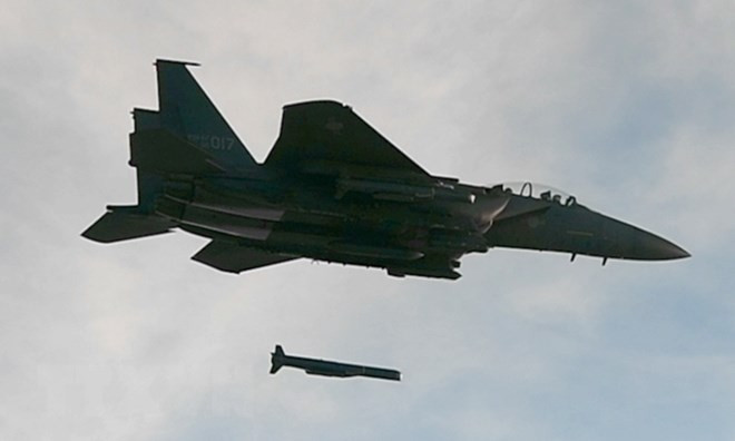 Triều Tiên chỉ trích kế hoạch tăng ngân sách quốc phòng của Hàn Quốc ảnh 1