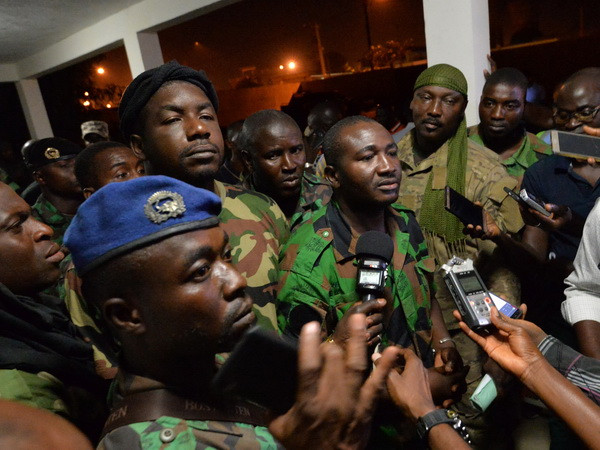 Sự kiện quốc tế 2-8/1: Nga can thiệp vào bầu cử Tổng thống Mỹ? ảnh 6