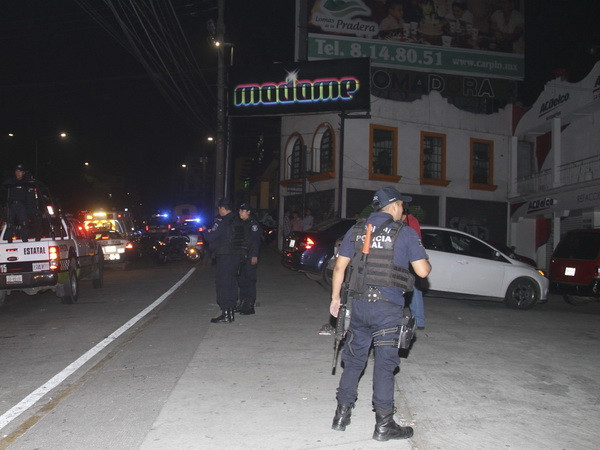 Quan chức ngoại giao Mỹ bị nã súng tại "thủ phủ" ma túy của Mexico ảnh 1