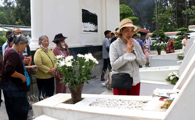 Khu di tích Ngã ba Đồng Lộc thu hút đông đảo du khách ảnh 1