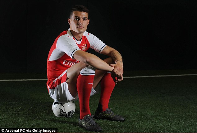 Arsenal chính thức nổ "bom tấn" đầu tiên ở kỳ chuyển nhượng Hè ảnh 2