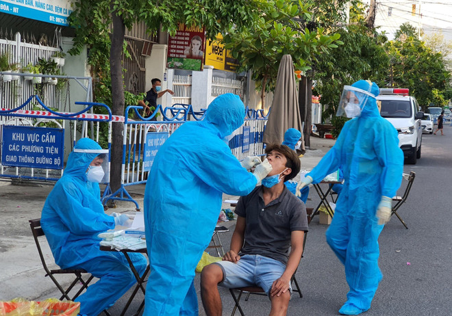 Những "chiến binh" trên tuyến đầu phòng chống dịch COVID-19 ảnh 1