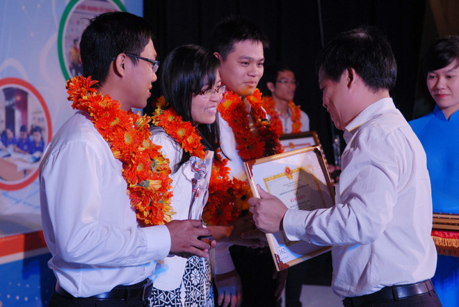 Trao giải thưởng Sinh viên nghiên cứu khoa học Euréka lần thứ 16 ảnh 1