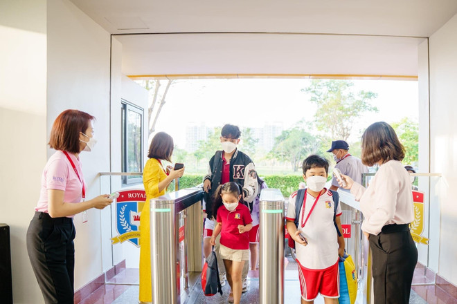 Số ca mắc mới COVID-19 tại Thành phố Hồ Chí Minh tiếp tục gia tăng ảnh 1