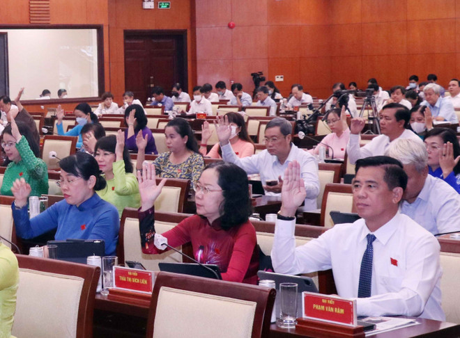 TP Hồ Chí Minh thông qua 40 Nghị quyết thúc đẩy phát triển KT-XH ảnh 1