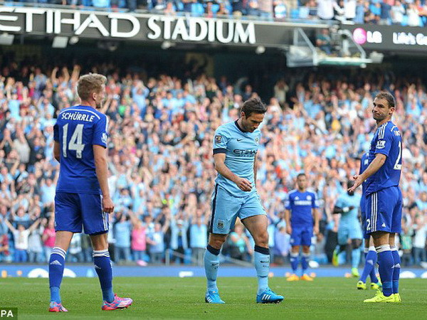 Kết quả bóng đá: Lampard "phá lưới" Chelsea, Barca đại thắng ảnh 1