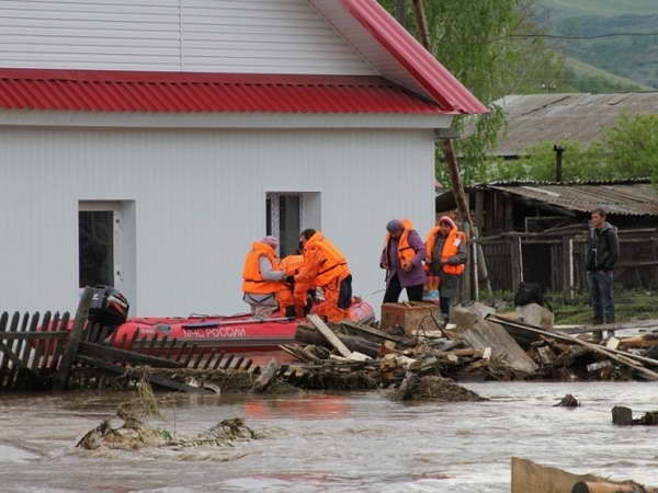 Lũ lụt nghiêm trọng tại Siberia, hơn 7.500 người bị cô lập ảnh 1
