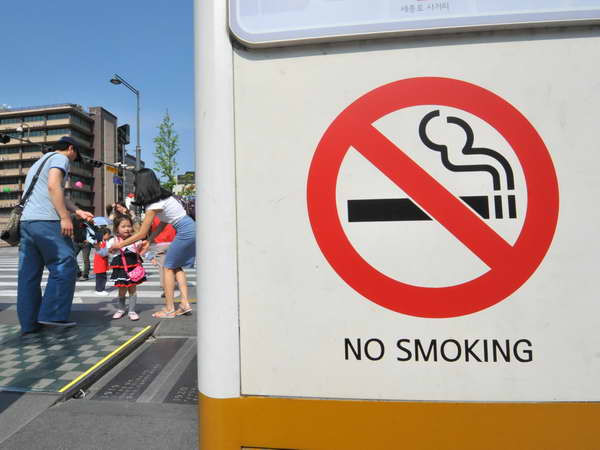 Nga mở rộng luật cấm hút thuốc lá ở những nơi công cộng ảnh 1