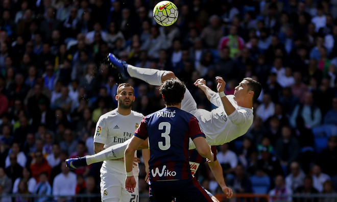 [Video] Barcelona thua sốc, Ronaldo giúp Real thắng hủy diệt ảnh 1