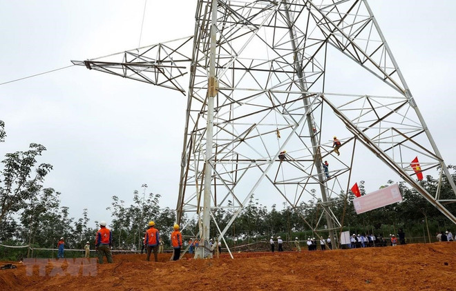 Đóng điện giai đoạn 1 đường dây 500kV đấu nối Nhà máy điện Nghi Sơn 2 ảnh 1