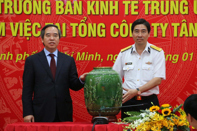 Xây dựng Tân Cảng Sài Gòn thành tập đoàn kinh tế-quốc phòng hàng đầu ảnh 3